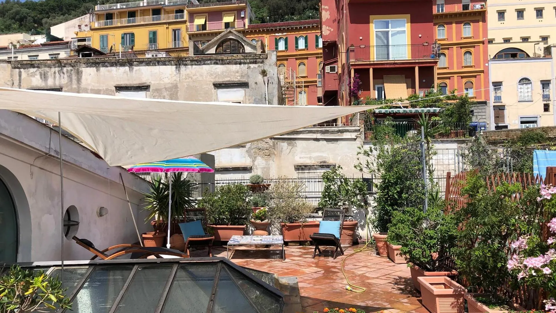 Homestay Casa Leopardi Apartment Naples